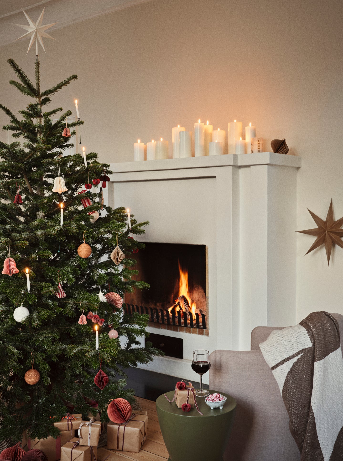 Glossy Christmas Tree Candle