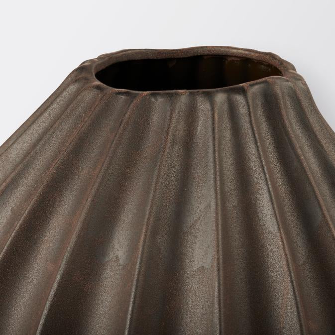 Wide Vase L