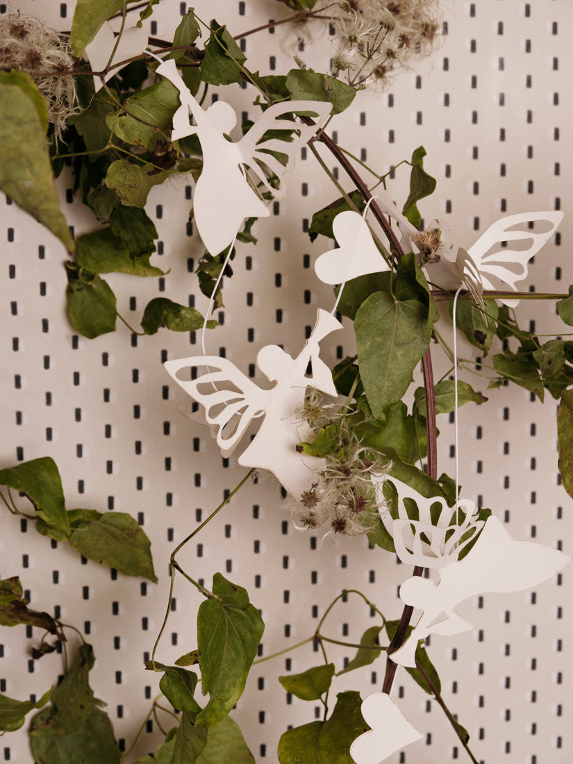 Nostalgia Garland Angel