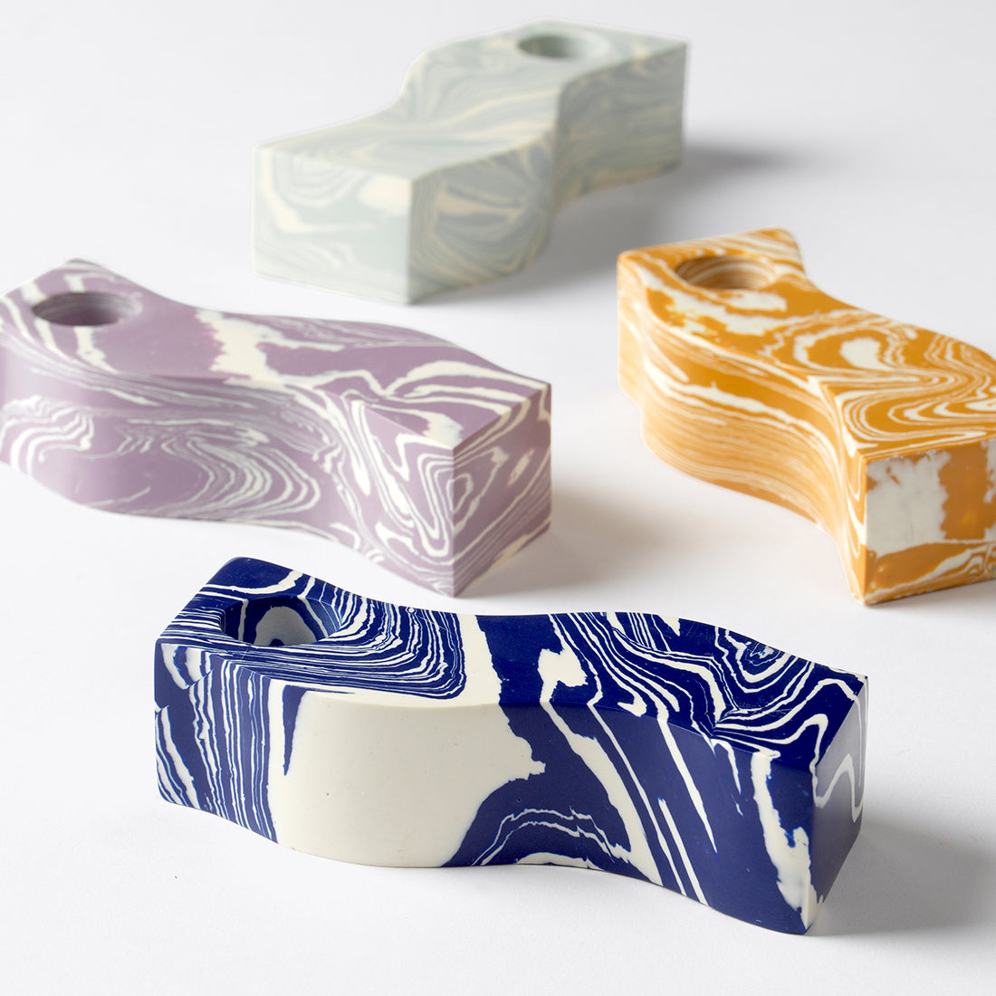 Swelly Candle Holder