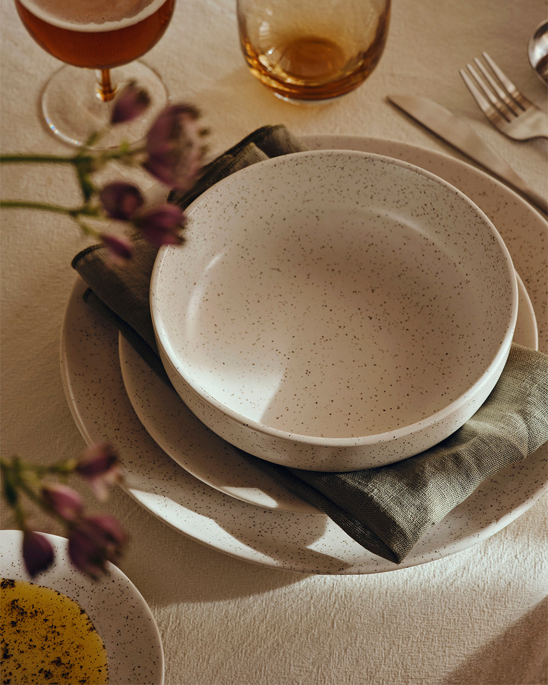 Nordic Vanilla Deep Plate – Broste Copenhagen